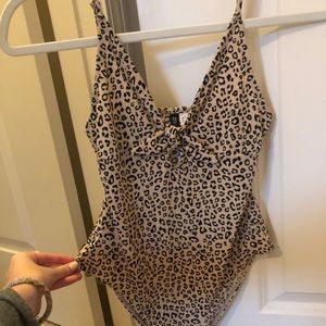 Divided by H&M cheetah/ leopard print body suit